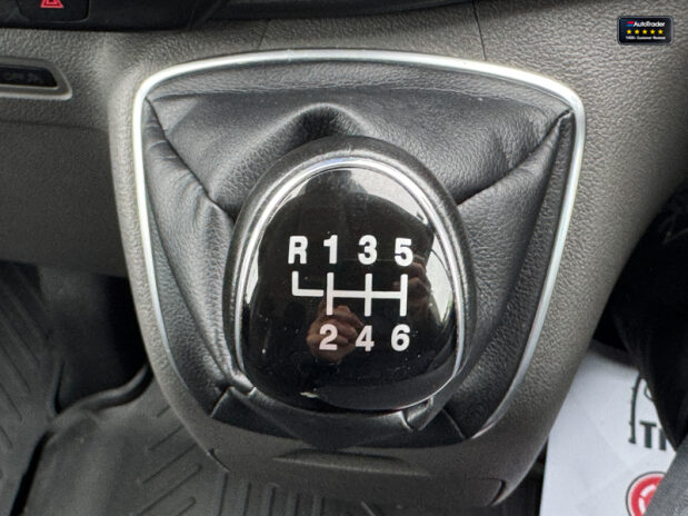 Ford Transit Custom SWB L1H1 [SOLD SM] 280 Limited Alloys Air Con Sensors EURO 6 34