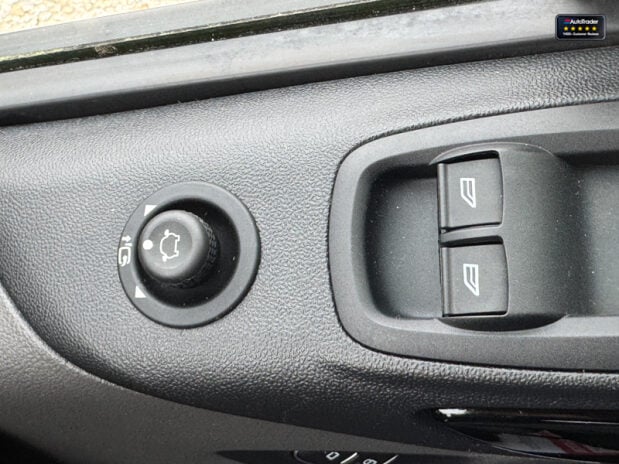 Ford Transit Custom SWB L1H1 [SOLD SM] 280 Limited Alloys Air Con Sensors EURO 6 23