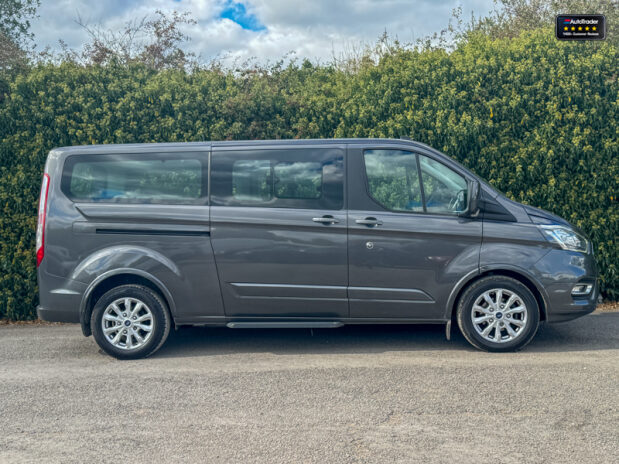 Ford Tourneo Custom 320|Titanium|L2|9 Seater|Manual|Euro 6|VAT Q 5