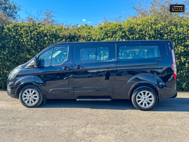 Ford Tourneo Custom 320|Titanium|L2|9 Seater|Manual|Euro 6|VAT Q 6
