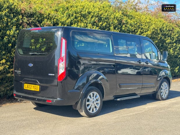 Ford Tourneo Custom 320|Titanium|L2|9 Seater|Manual|Euro 6|VAT Q 28