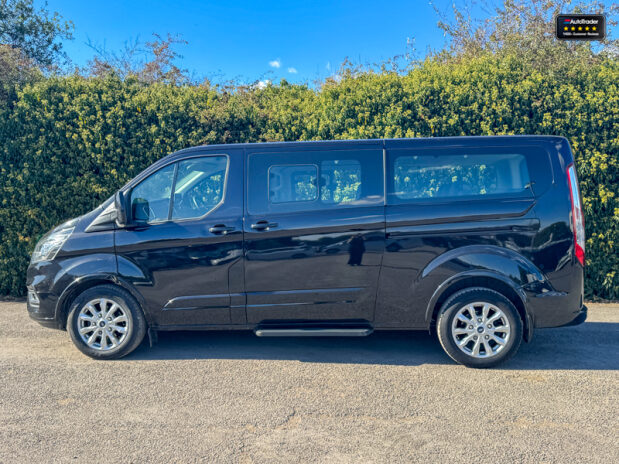 Ford Tourneo Custom 320|Titanium|L2|9 Seater|Manual|Euro 6|VAT Q 30
