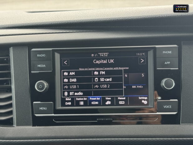 Volkswagen Transporter AUTO SWB L1H1 T30 Tdi Highline Air Con Alloys Sensors EURO 6 NO VAT 25