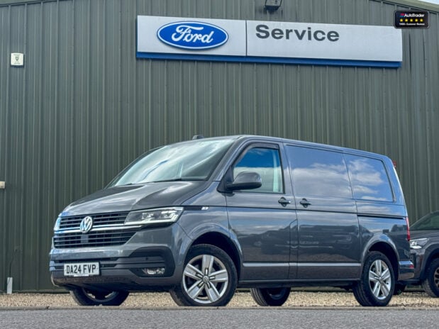 Volkswagen Transporter AUTO SWB L1H1 T30 Tdi Highline Air Con Alloys Sensors EURO 6 NO VAT 1