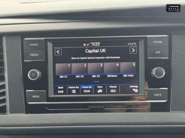 Volkswagen Transporter AUTO SWB L1H1 T30 Tdi Highline Air Con Alloys Sensors EURO 6 NO VAT 24