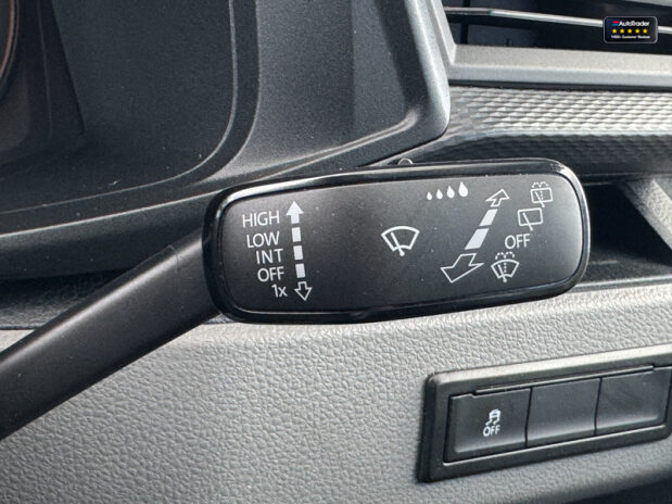 Volkswagen Transporter AUTO SWB L1H1 T30 Tdi Highline Air Con Alloys Sensors EURO 6 NO VAT 21