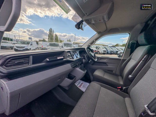 Volkswagen Transporter AUTO SWB L1H1 T30 Tdi Highline Air Con Alloys Sensors EURO 6 NO VAT 12