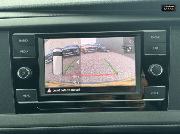 Volkswagen Transporter AUTO SWB L1H1 T30 Tdi Highline Air Con Alloys Sensors EURO 6 NO VAT 31