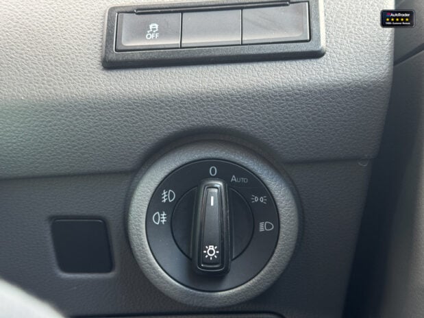 Volkswagen Transporter AUTO SWB L1H1 T30 Tdi Highline Air Con Alloys Sensors EURO 6 NO VAT 22