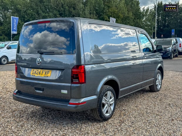 Volkswagen Transporter AUTO SWB L1H1 T30 Tdi Highline Air Con Alloys Sensors EURO 6 NO VAT 6