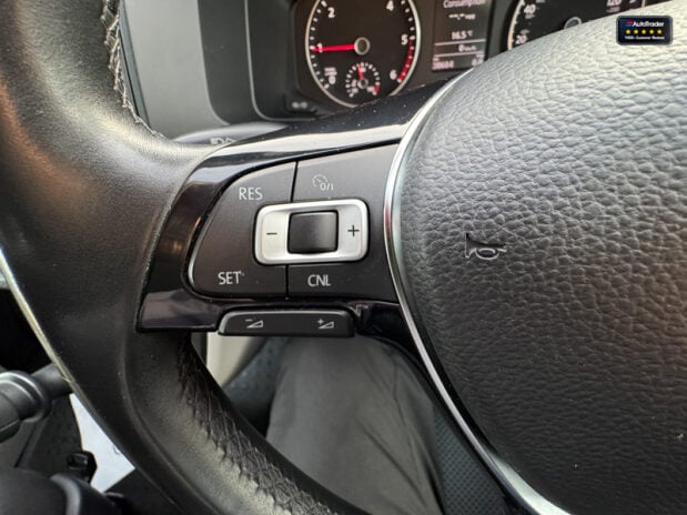 Volkswagen Transporter Crew Cab SWB T32 Tdi Kombi Highline Air Con Nav Sensors EURO 6 NO VAT 19