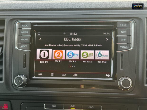 Volkswagen Transporter Crew Cab SWB T32 Tdi Kombi Highline Air Con Nav Sensors EURO 6 NO VAT 26