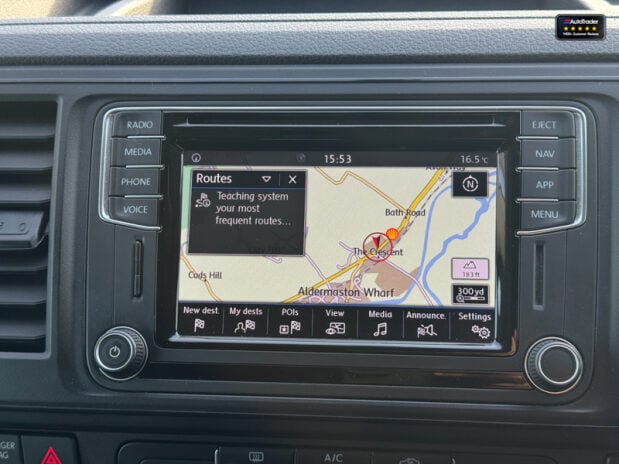 Volkswagen Transporter Crew Cab SWB T32 Tdi Kombi Highline Air Con Nav Sensors EURO 6 NO VAT 32