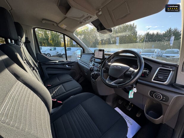 Ford Transit Custom Crew Cab SWB L1H1 300 Limited Air Con Sensors EURO 6 19