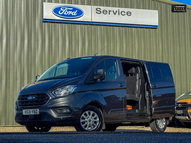 Ford Transit Custom Crew Cab SWB L1H1 300 Limited Air Con Sensors EURO 6 1