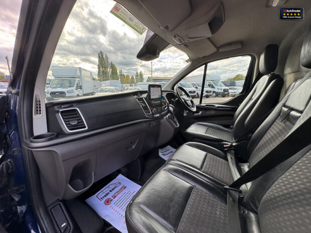 Ford Transit Custom AUTO SWB L1H1 290 Sport Alloys Air Con Sensors EURO 6 12