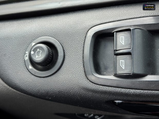 Ford Transit Custom AUTO SWB L1H1 290 Sport Alloys Air Con Sensors EURO 6 23