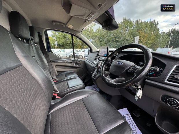 Ford Transit Custom AUTO SWB L1H1 290 Sport Alloys Air Con Sensors EURO 6 15