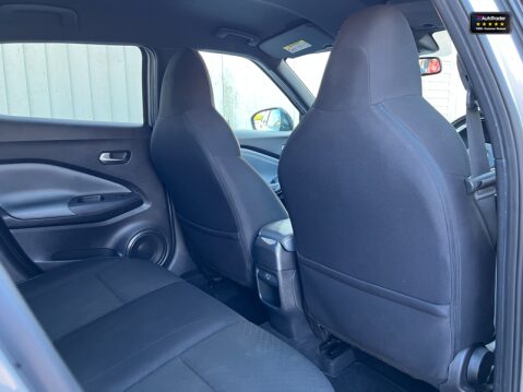 Nissan Juke 1.0 DIG-T N-Connecta SUV 5dr Petrol Manual Euro 6 (s/s) (117 ps) 11