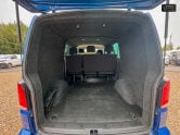 Volkswagen Transporter Crew Cab SWB L1H1 T30 Tdi Kombi Highline Auto Air Con Sensors EURO 6 10