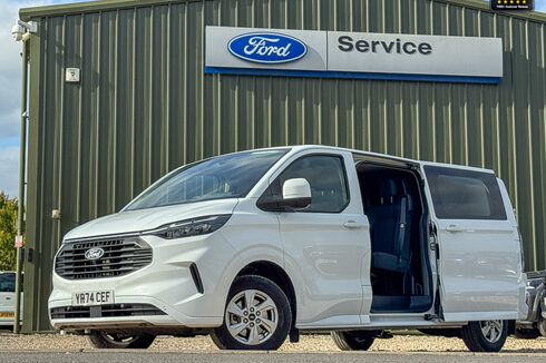 Ford Transit Custom Crew Cab LWB L2H1 Low Roof 320 Limited Air Con Cruise Sensors EURO 6