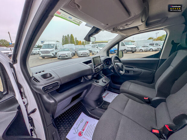 Citroen Berlingo AUTO SWB L1H1 1000 Enterprise Edition Air Con Sensors EURO 6 12