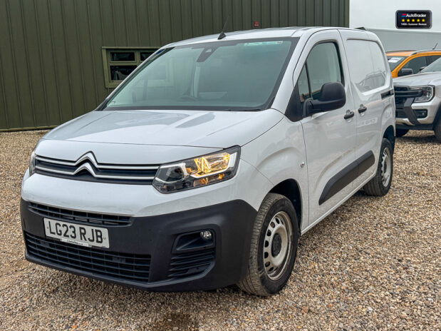 Citroen Berlingo AUTO SWB L1H1 1000 Enterprise Edition Air Con Sensors EURO 6 2