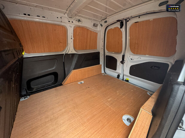 Citroen Berlingo AUTO SWB L1H1 1000 Enterprise Edition Air Con Sensors EURO 6 11