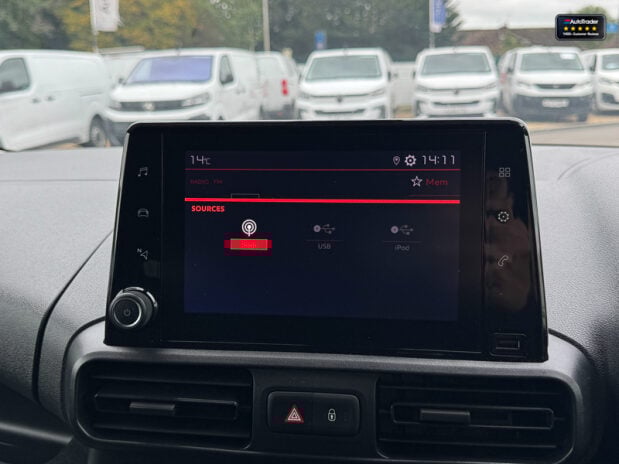 Citroen Berlingo AUTO SWB L1H1 1000 Enterprise Edition M Air Con Sensors EURO 6 24