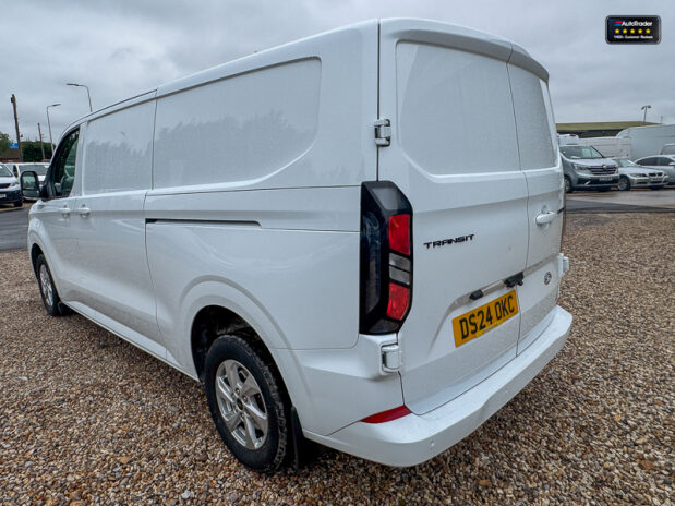 Ford Transit Custom LWB L2H1 [SOLD MM] Low Roof 300 Limited Air Con Cam Sensors EURO 6 10