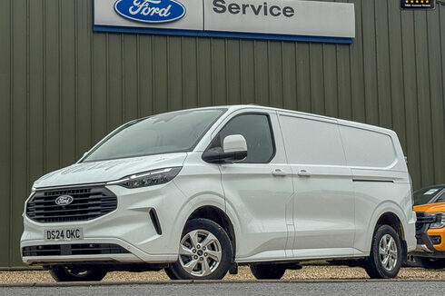 Ford Transit Custom LWB L2H1 [SOLD MM] Low Roof 300 Limited Air Con Cam Sensors EURO 6