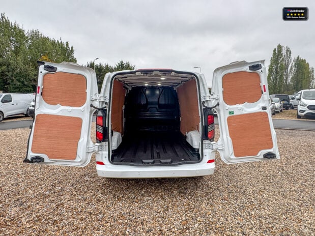 Ford Transit Custom LWB L2H1 [SOLD MM] Low Roof 300 Limited Air Con Cam Sensors EURO 6 8