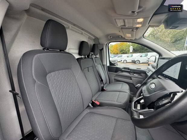 Ford Transit Custom LWB L2H1 [SOLD MM] Low Roof 300 Limited Air Con Cam Sensors EURO 6 14