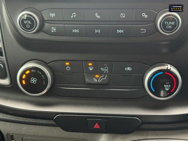 Ford Transit Tipper MWB L2 350 RWD Leader EURO 6 27