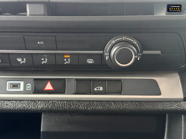 Citroen Dispatch XLWB L3H1 Low Roof Driver Xl Air Con Navigation EURO 6 35