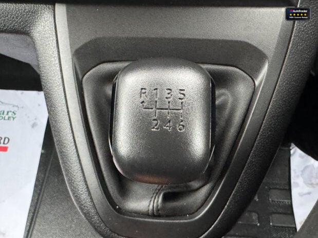 Citroen Dispatch XLWB L3H1 Low Roof Driver Xl Air Con Navigation EURO 6 36