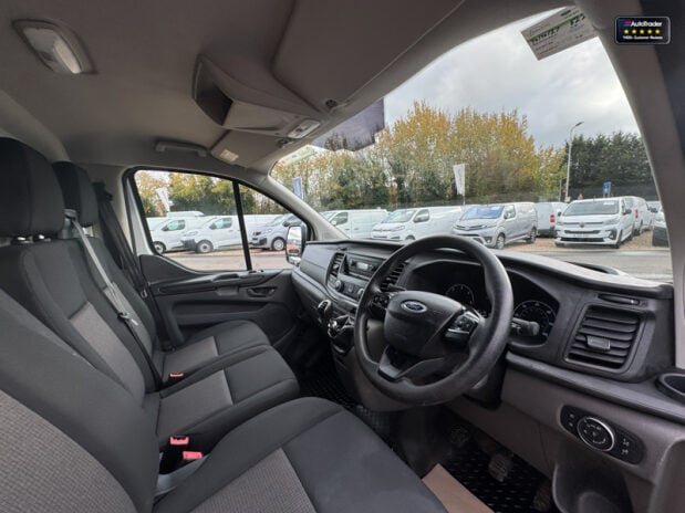 Ford Transit Custom LWB L2H2 [SOLD KH] 320 Leader Ecoblue Air Con Sensors EURO 6 15