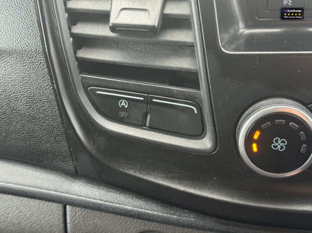 Ford Transit Custom LWB L2H2 [SOLD KH] 320 Leader Ecoblue Air Con Sensors EURO 6 28