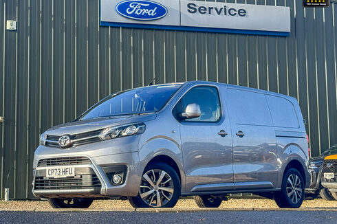 Toyota Proace MWB L1H1 Low Roof Design Cruise Navigation NO VAT