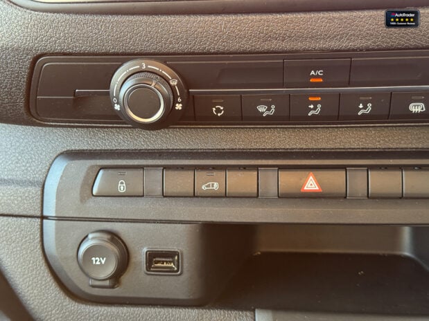 Toyota Proace MWB L1H1 Low Roof Design Cruise Navigation NO VAT 33