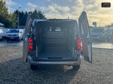Toyota Proace MWB L1H1 Low Roof Design Cruise Navigation NO VAT 8