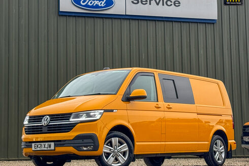 Volkswagen Transporter AUTO 150bhp Crew Cab LWB L2H1 T32 Highline Air Con Cam Nav EURO 6