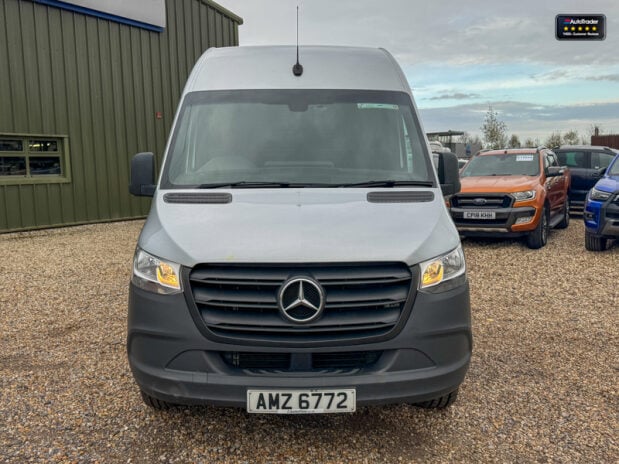 Mercedes-Benz Sprinter LWB L3H2 Medium Roof 315 Cdi Progressive Air Con Camera EURO 6 3