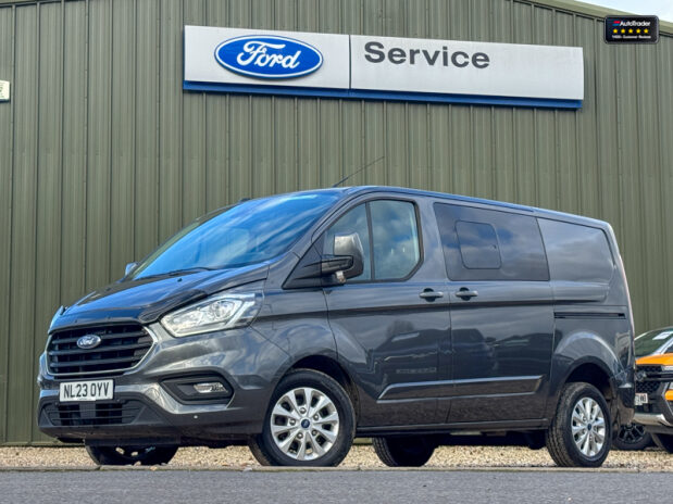 Ford Transit Custom AUTO Crew Cab SWB L1H1 320 Limited Air Con Camera 2