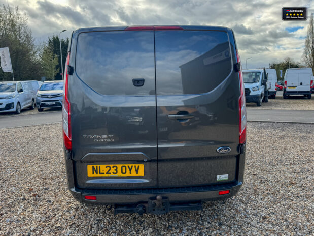 Ford Transit Custom AUTO Crew Cab SWB L1H1 320 Limited Air Con Camera 8