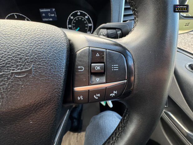 Ford Transit Custom AUTO Crew Cab SWB L1H1 320 Limited Air Con Camera 22