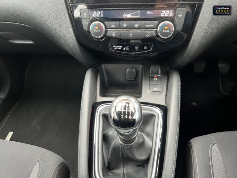 Nissan Qashqai 1.5 dCi Acenta SUV 5dr Diesel Manual Euro 6 (s/s) (115 ps) 28