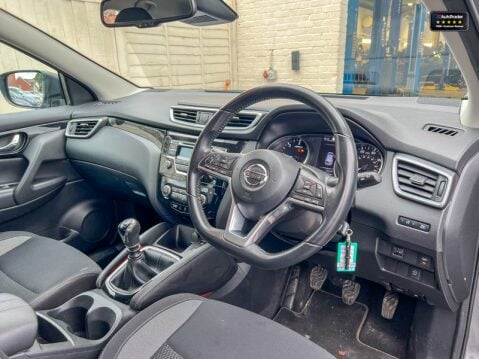 Nissan Qashqai 1.5 dCi Acenta SUV 5dr Diesel Manual Euro 6 (s/s) (115 ps) 18
