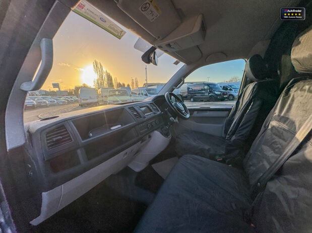 Volkswagen Transporter SWB L1H1 T28 Tdi Highline Alloys Air Con Sensors EURO 6 NO VAT 12