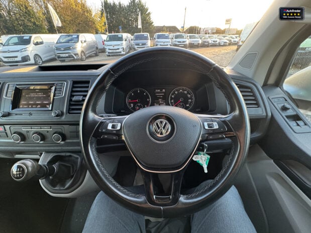 Volkswagen Transporter SWB L1H1 T28 Tdi Highline Alloys Air Con Sensors EURO 6 NO VAT 16